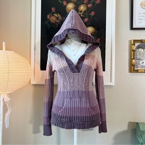 Stamp 10 Y2K purple ombré striped v-neck sweater hoodie M